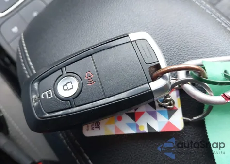 2022 Ford Escape Se z USA, uszkodzony, nr VIN 1FMCU9G62NUB41003